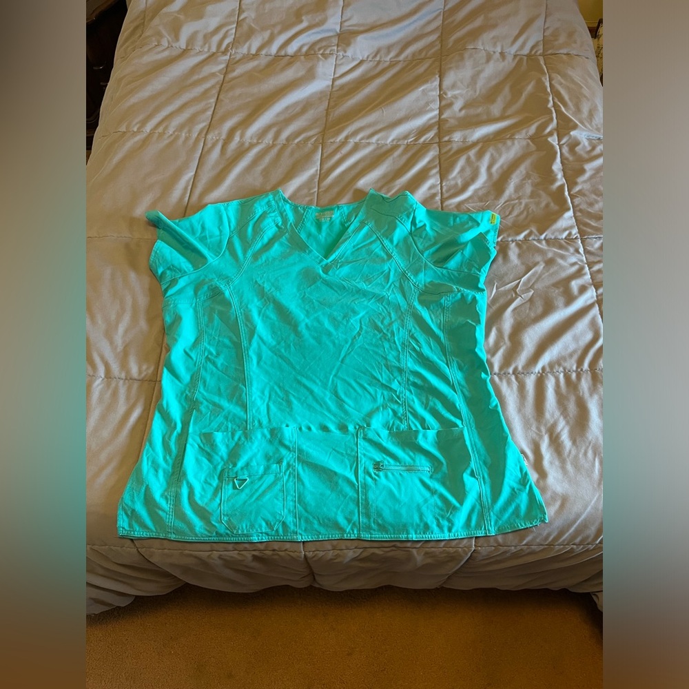 Blue Med Couture 3XL scrub top